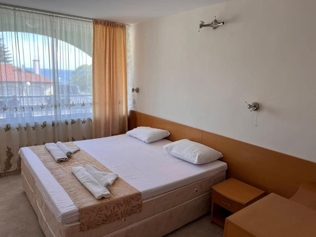 Хотел Диамант Hotel Diamond 巴尔奇克 外观 照片